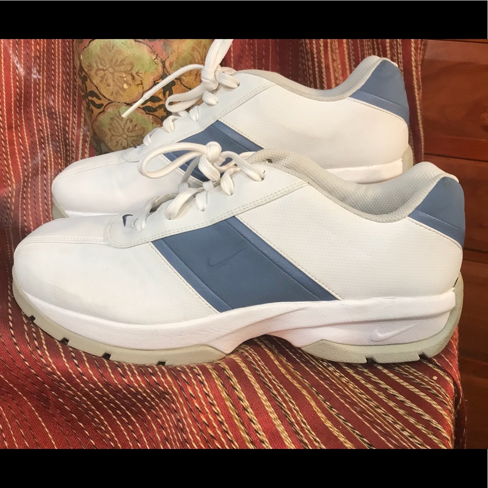 Nike Woman’s golf shoe- Almost new!